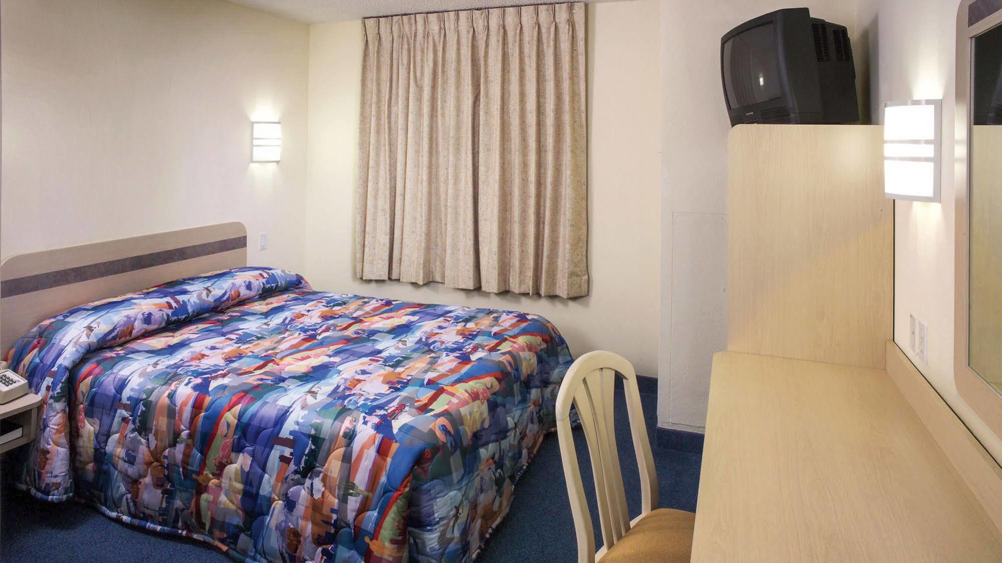 Motel 6-Davenport, Ia מראה חיצוני תמונה