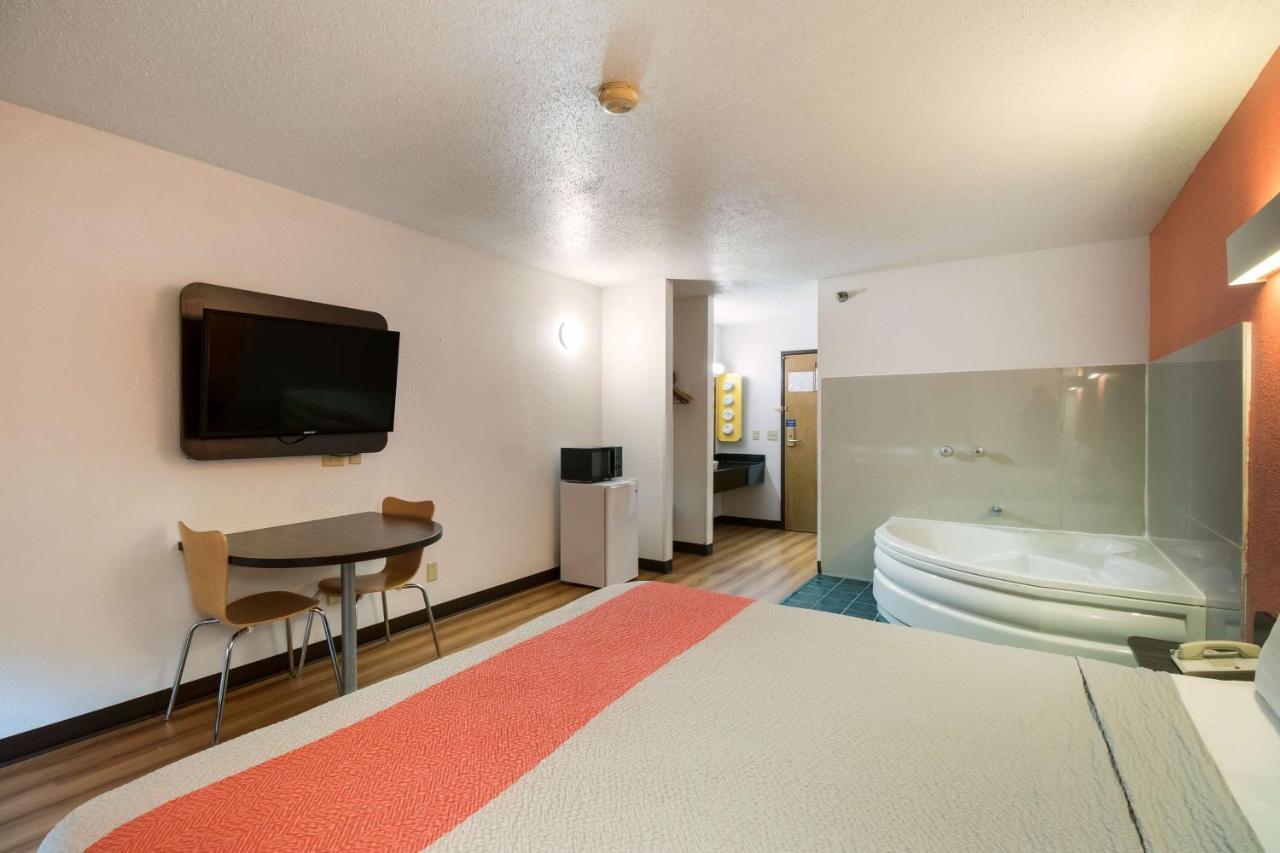 Motel 6-Davenport, Ia מראה חיצוני תמונה