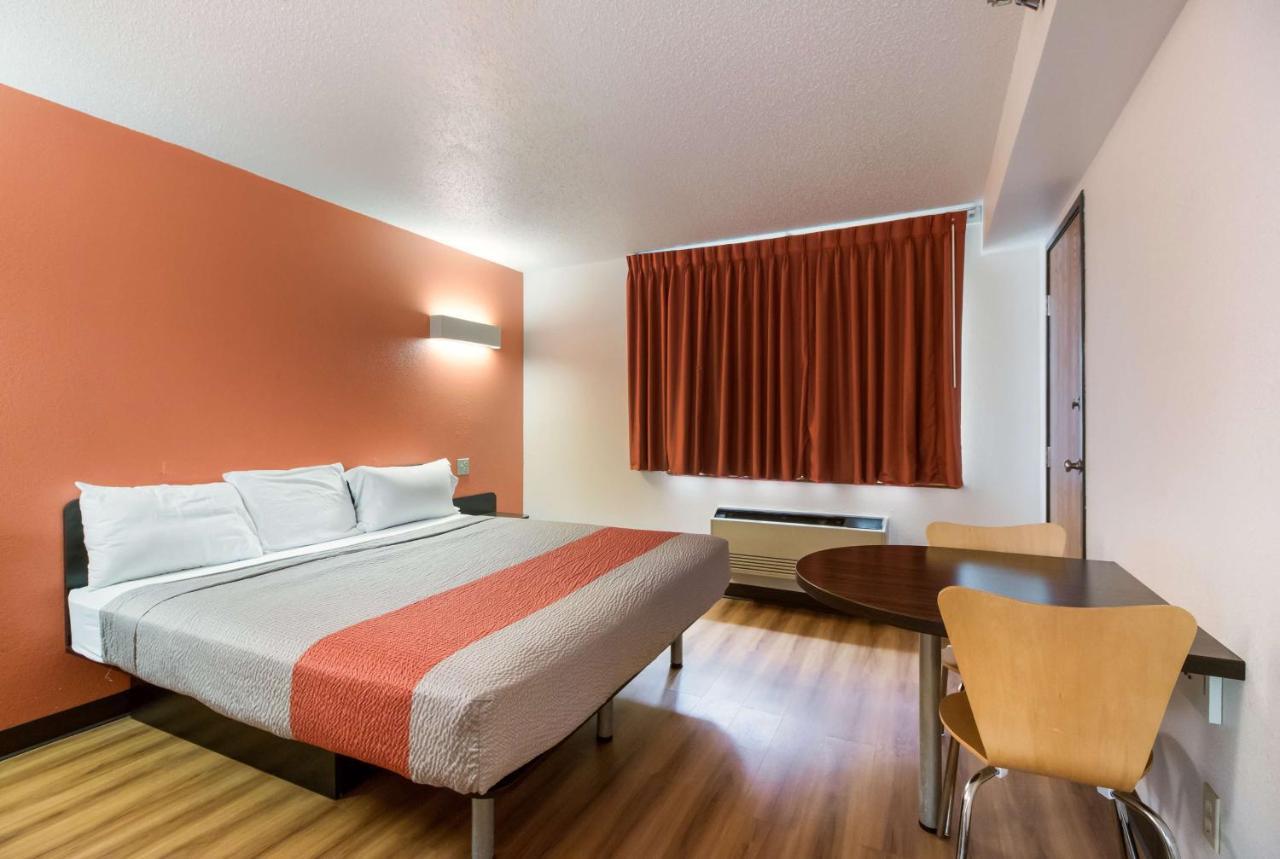 Motel 6-Davenport, Ia מראה חיצוני תמונה