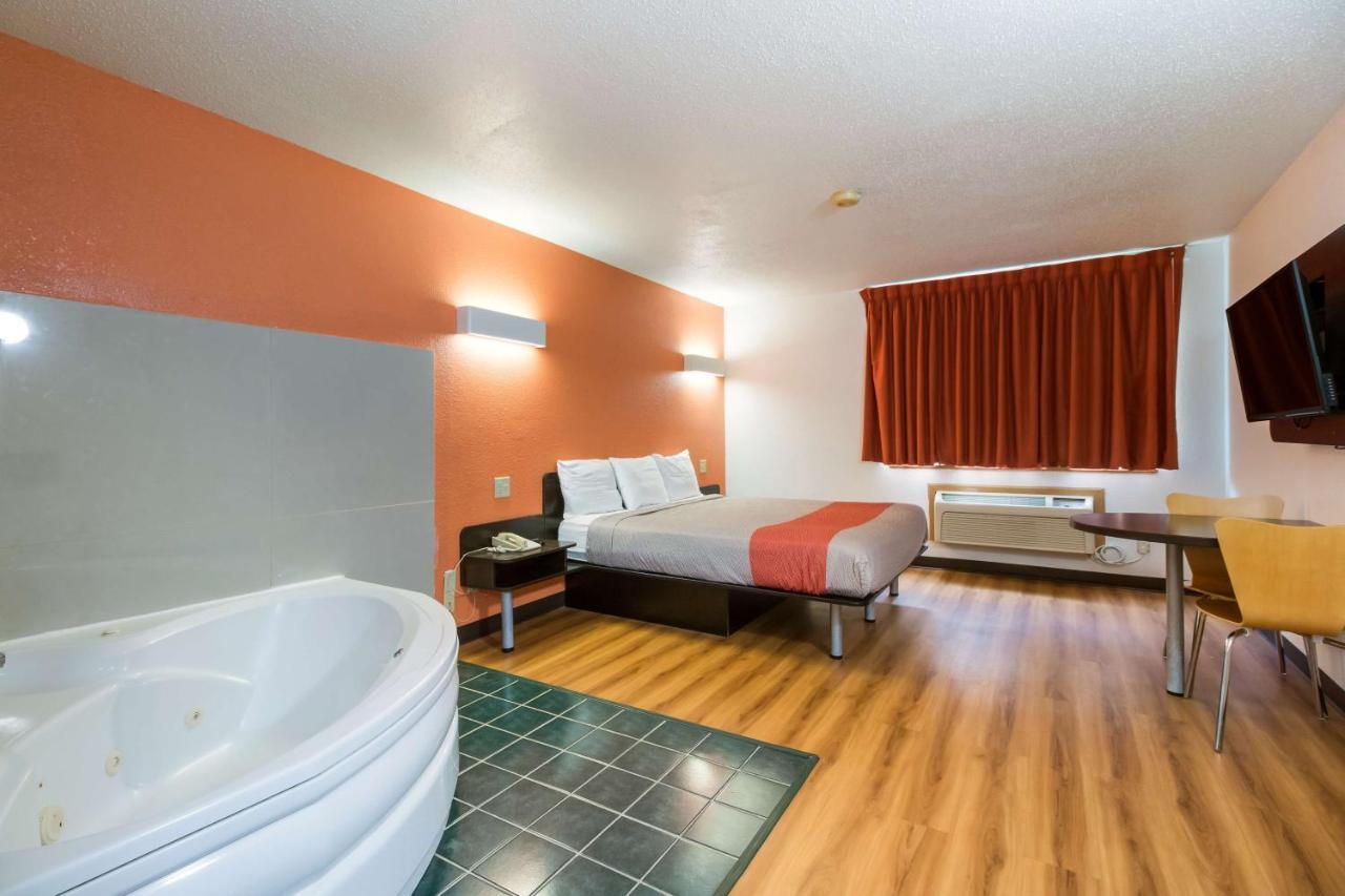 Motel 6-Davenport, Ia מראה חיצוני תמונה